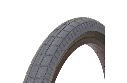 CULT Dehart Tread Tire