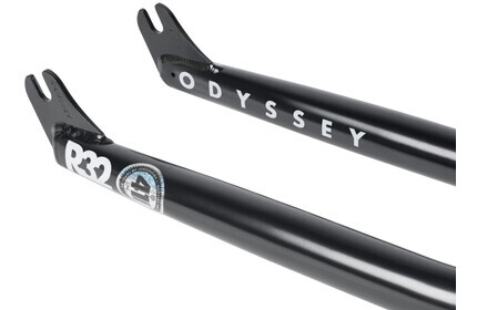 ODYSSEY R32 24 Cruiser Fork black