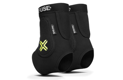 FUSE Omega Pro Ankle Protector Set (1 Pair) S/M