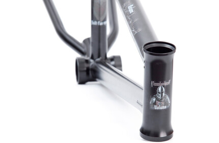 VOLUME Thunderhoof Frame matt-black 20.75TT