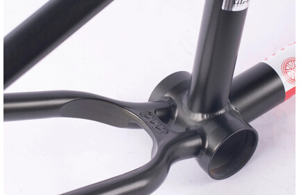 CULT Biggie Max Vu Frame magnesium-black 21.25TT